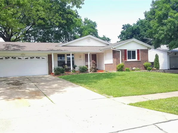 2773 Buckingham Dr, Florissant, MO 63033