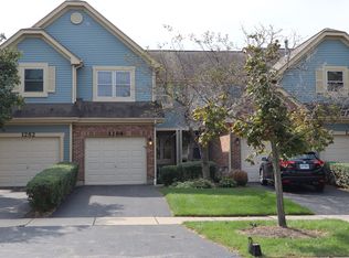 1284 Rhodes Ln, Naperville, IL 60540