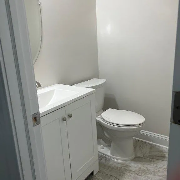 541 S Church St — Photo 14