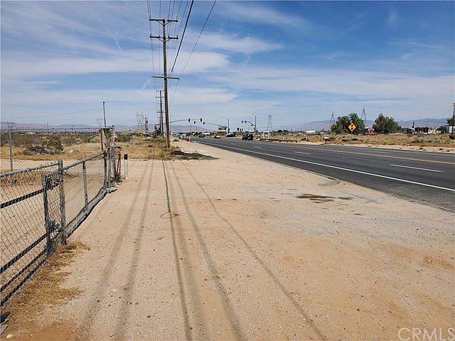2nd image of 13612 N Palmdale Rd