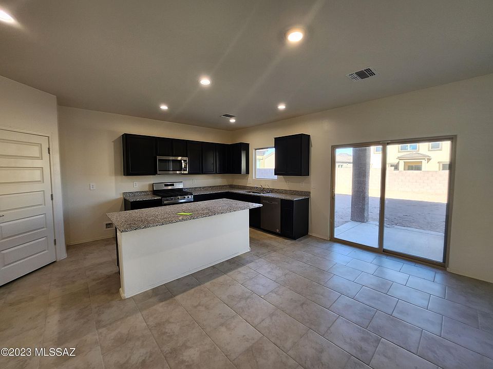 1st image of 10281 N Arroyo Lupine Way