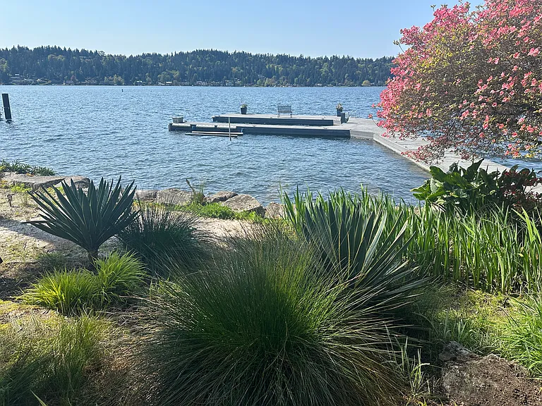 5437 Pleasure Point Ln SE — Photo 10