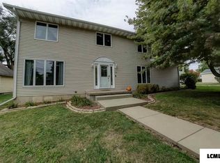 615 S Washington St, Lincoln, IL 62656
