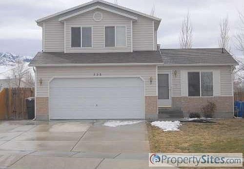 1st image of 723 N Fox Run Dr