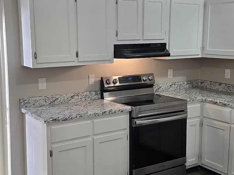403 Sara Leigh Dr #2 — Photo 1