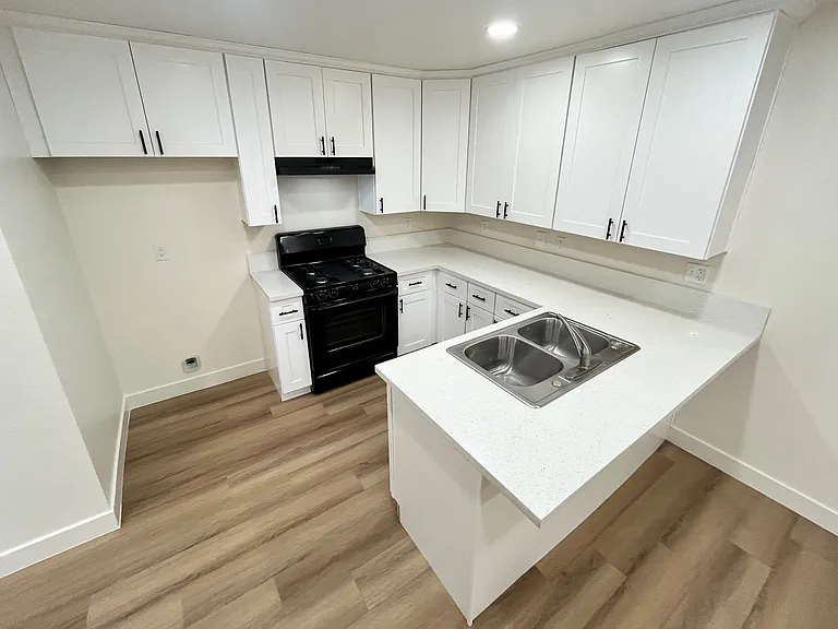 1417 N Pennsylvania Ave #1417 — Photo 2