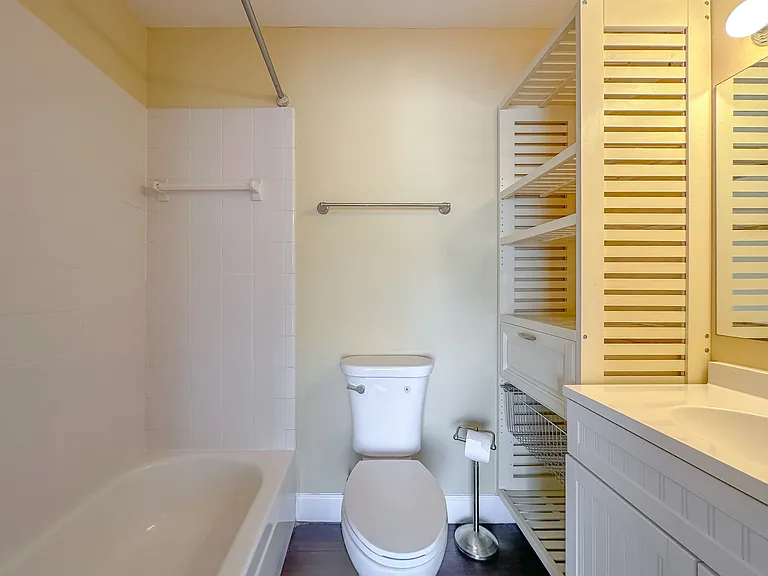 2241 W Pensacola St #27 — Photo 18