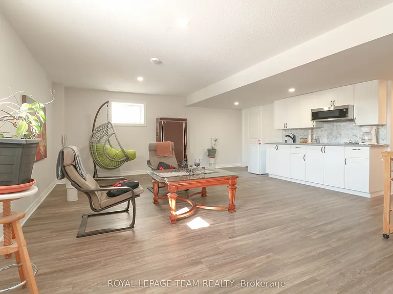 626 Albion Falls Dr — Photo 3