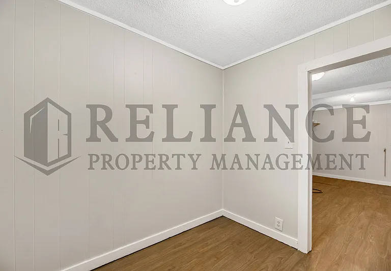 1501 S Walnut St — Photo 22