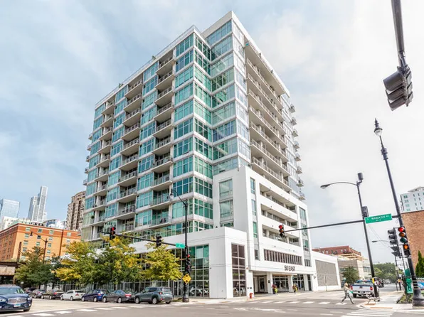 50 E 16th St Unit 814, Chicago, IL 60616