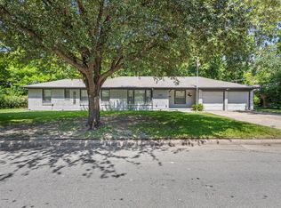 2711 Santa Cruz Dr, Dallas, TX 75227