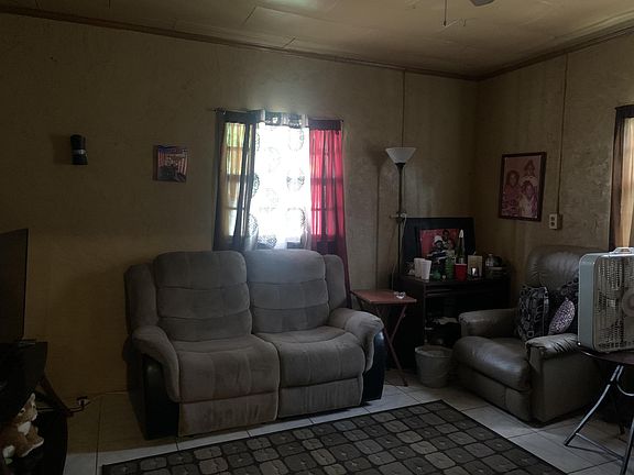 4th image of 3404 Avenue O Avenue