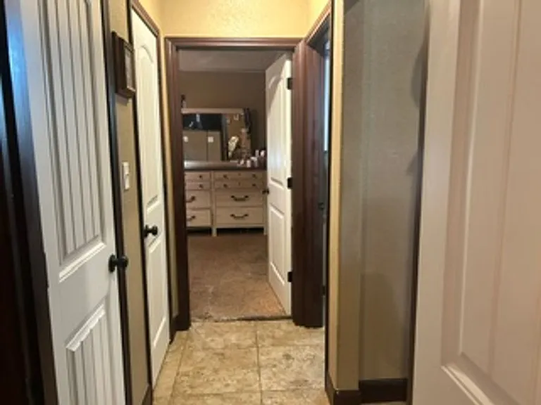 7065 McLeod Dr — Photo 11