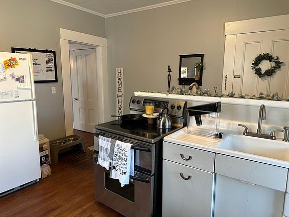 5th image of 272 Pembroke St #B