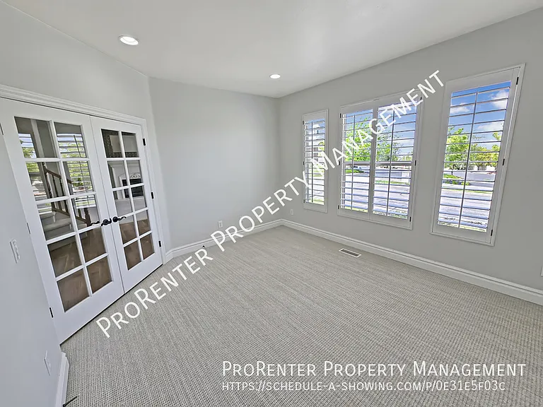 843 Eaglepointe Dr — Photo 21