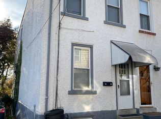 4870 Ogle St, Philadelphia, PA 19127