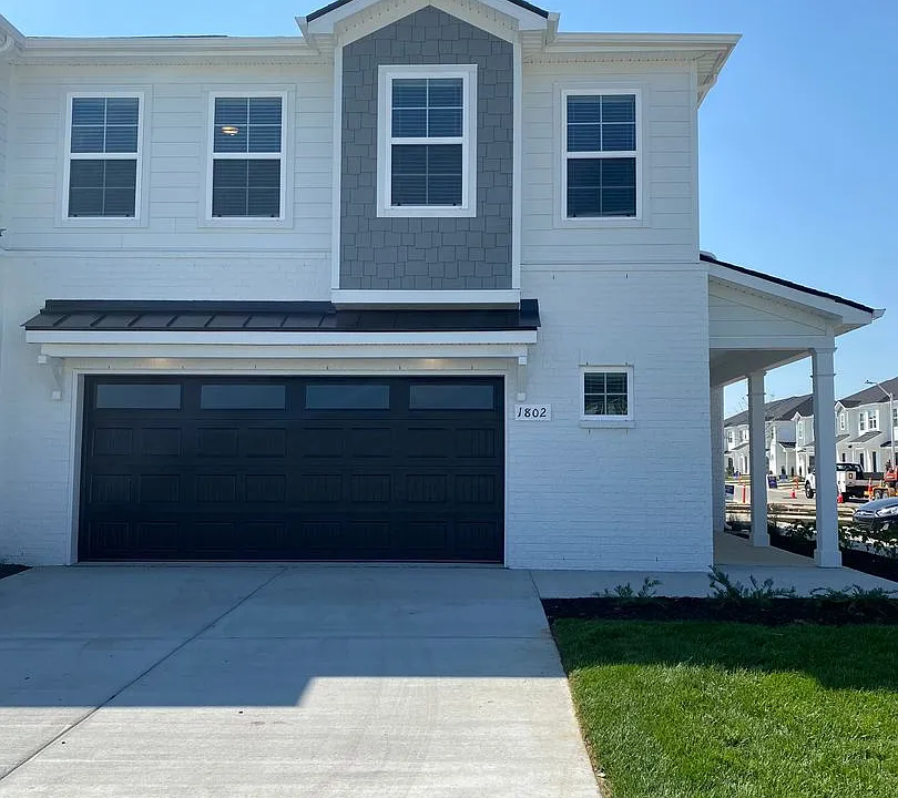 1802 Streamsong Dr