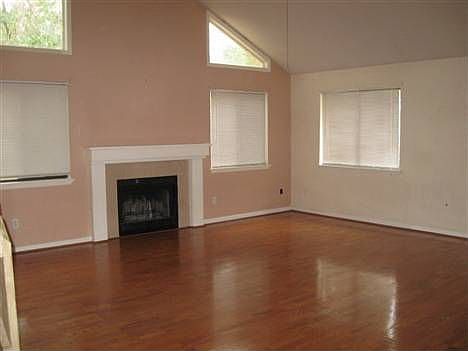 1st image of 155 Inglewood Ct