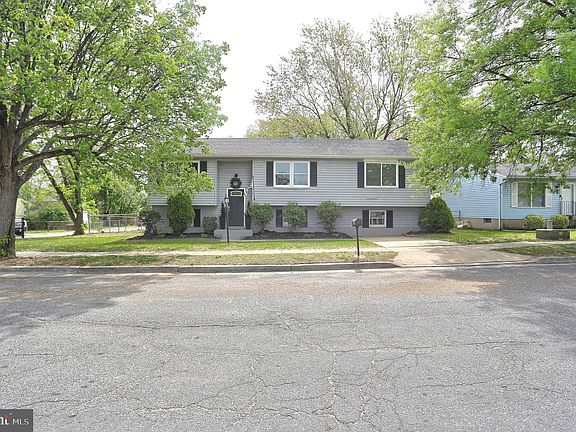 2nd image of 408 Padfield Blvd