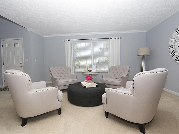 5th image of 161 Arbor Glen Ct