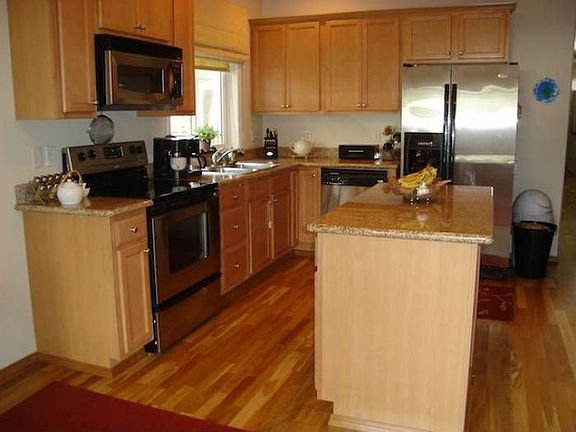 Island & Granite