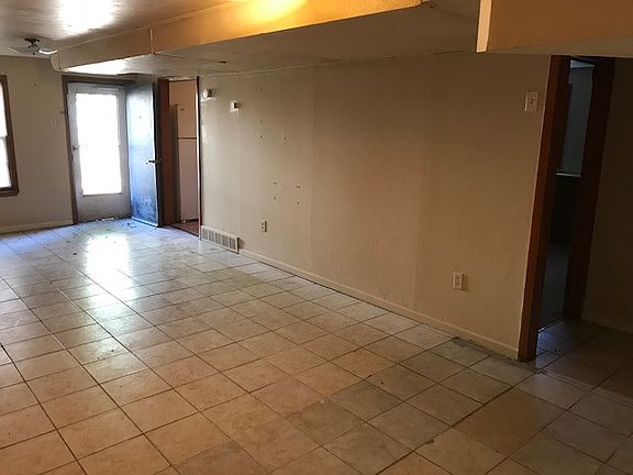 5th image of 4611 Orchard Ln #2