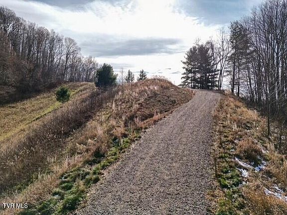 3rd image of Fred Wallace Rd