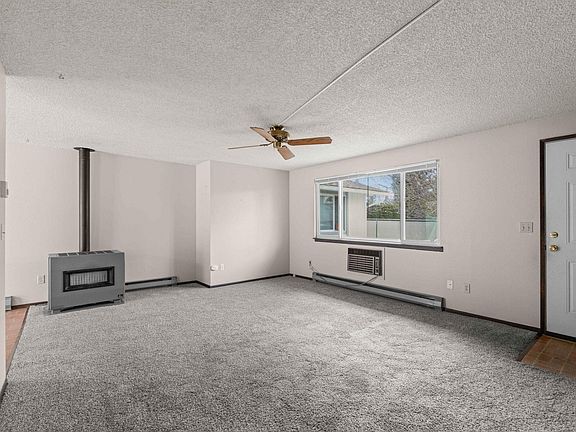 3rd image of 3142 E 31st Ave