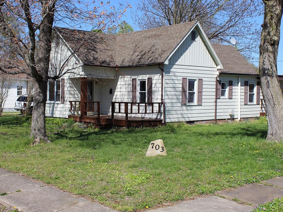 1st image of 703 N McLaren St