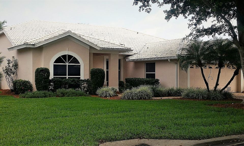 1st image of 12821 Yacht Club Cir