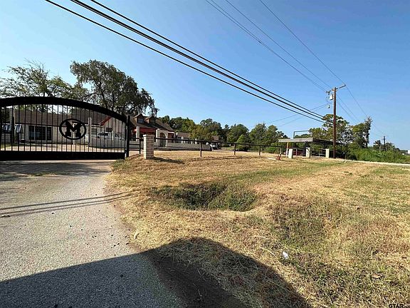 2nd image of 9660 Highway 79 E