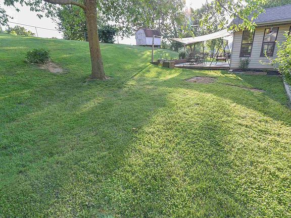 5th image of 8594 Winthrop Cir