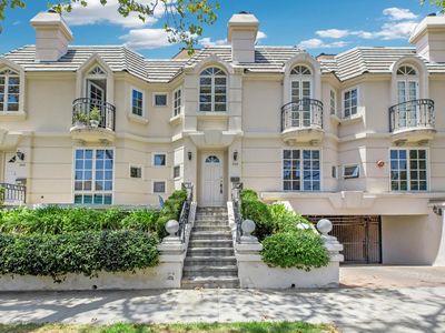 309 N Almont Dr, Beverly Hills, CA, 90211