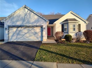 106 Stewart Pl, Canandaigua, NY 14424
