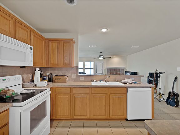 5th image of 112 Blackforest Rd