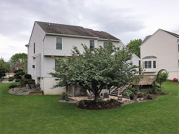 Don't miss this HOME!