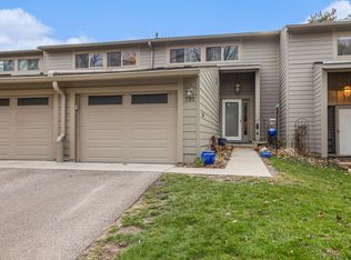 795 Skynob Dr, Ann Arbor, MI