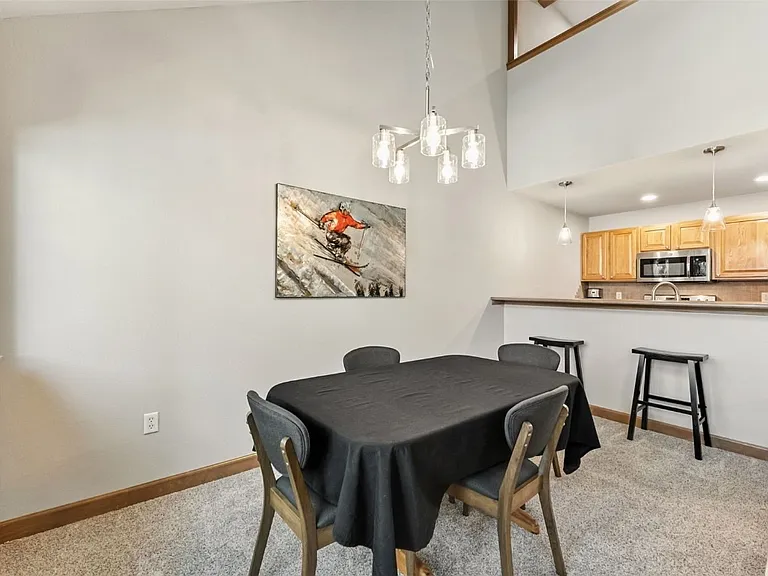 720 Lakepoint Dr — Photo 8