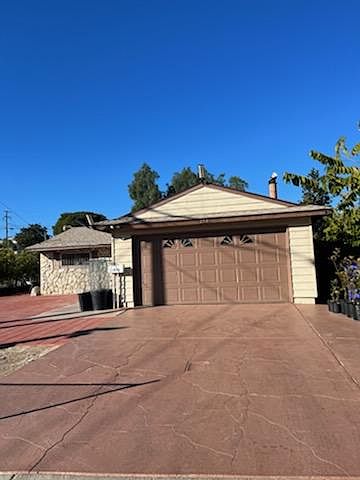 1st image of 2518 Crandall Dr