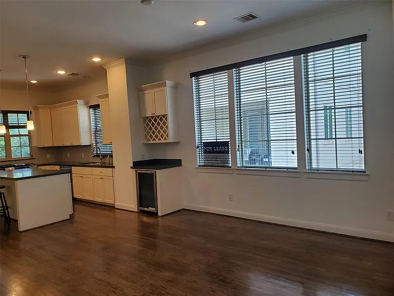 2 Hermann Park Ct — Photo 10