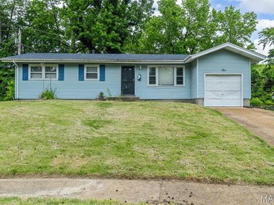 5 Bayview Dr, Saint Louis, MO, 63135