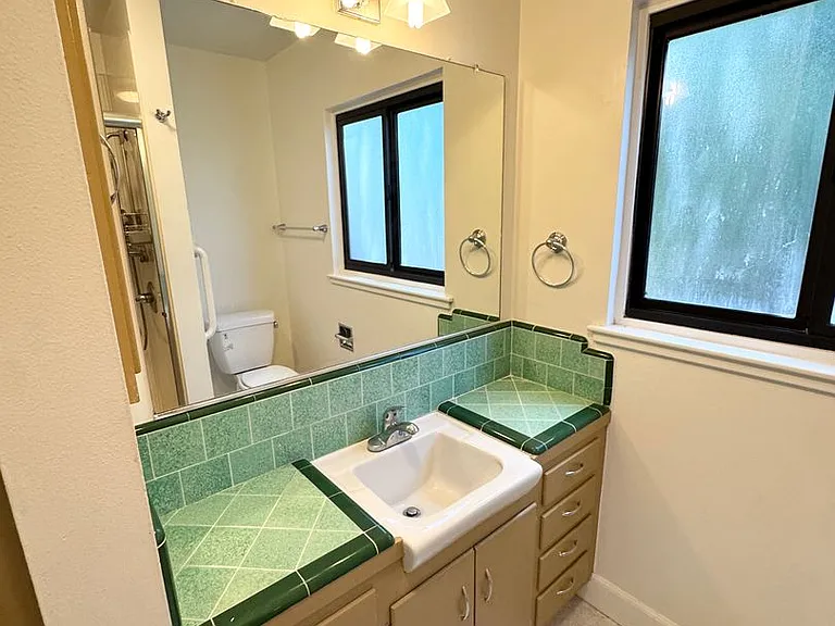 5219 Huston Ct — Photo 22