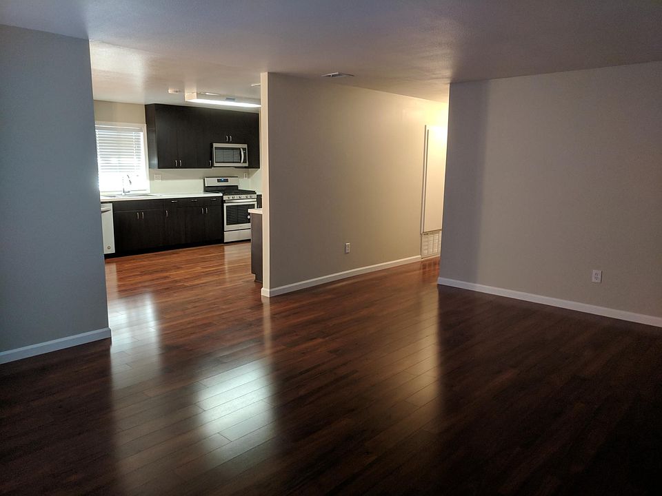 1st image of 2922 S Desert Forest Ave