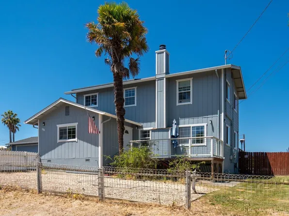 1150 Eastman Lane, Petaluma, CA 94952