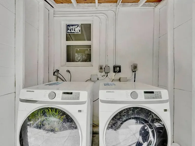 Laundry Room Cabinet