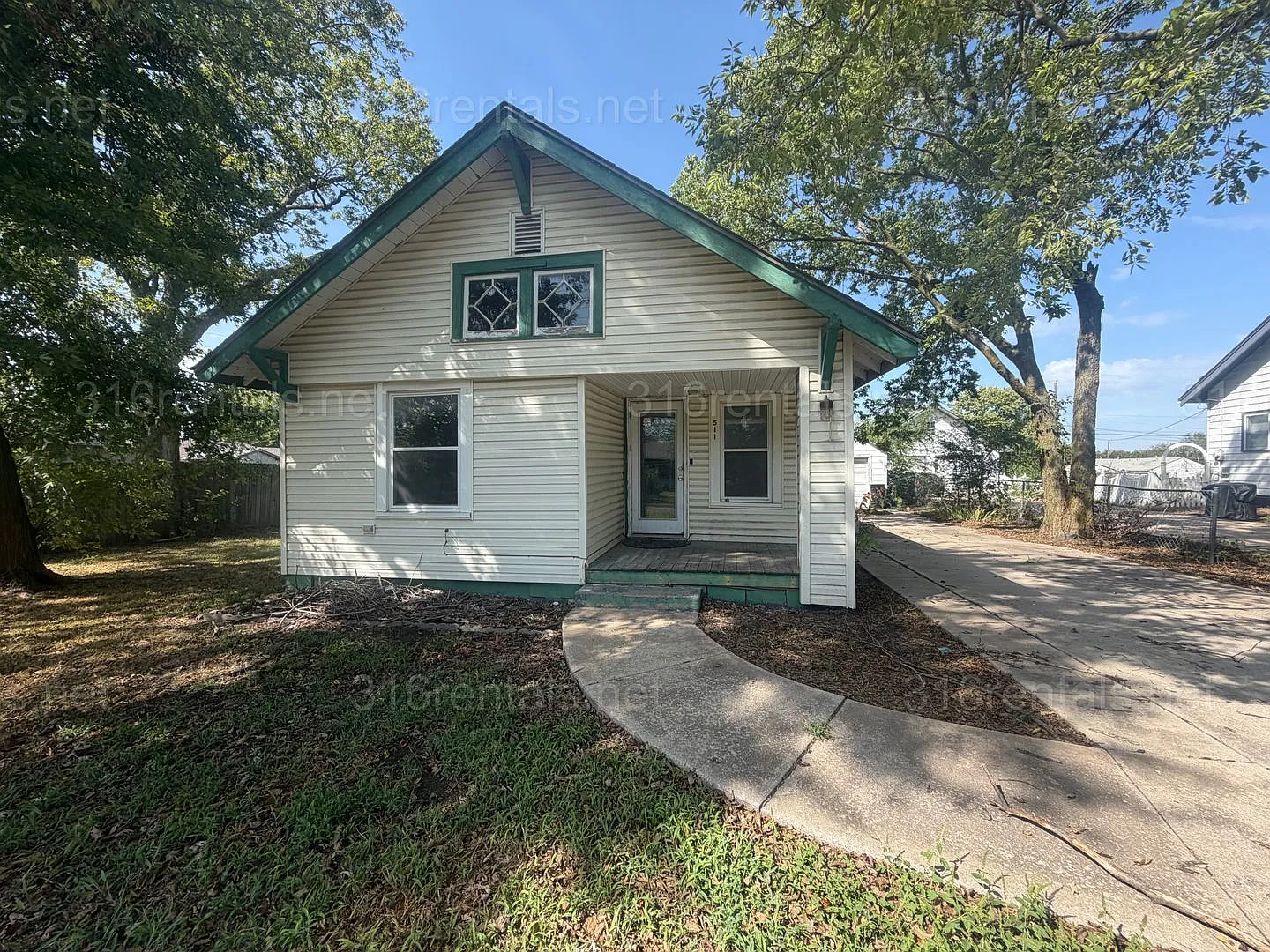 $999 - 2 bed 1 bath - Single Family Home — Photo 1