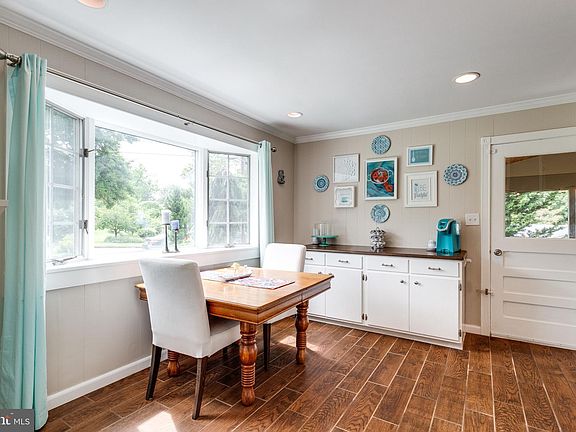 5th image of 7806 College Ln