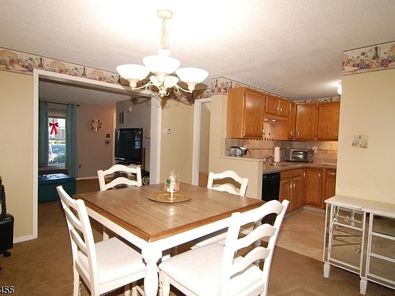 5th image of 9 Ben Franklin Dr #1171
