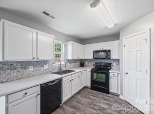 512 Gentle Breeze Ln, Rock Hill, SC 29730