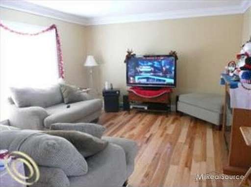 2nd image of 9829 Saint John Dr